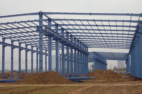 如何選擇鋼網(wǎng)架廠(chǎng)家？